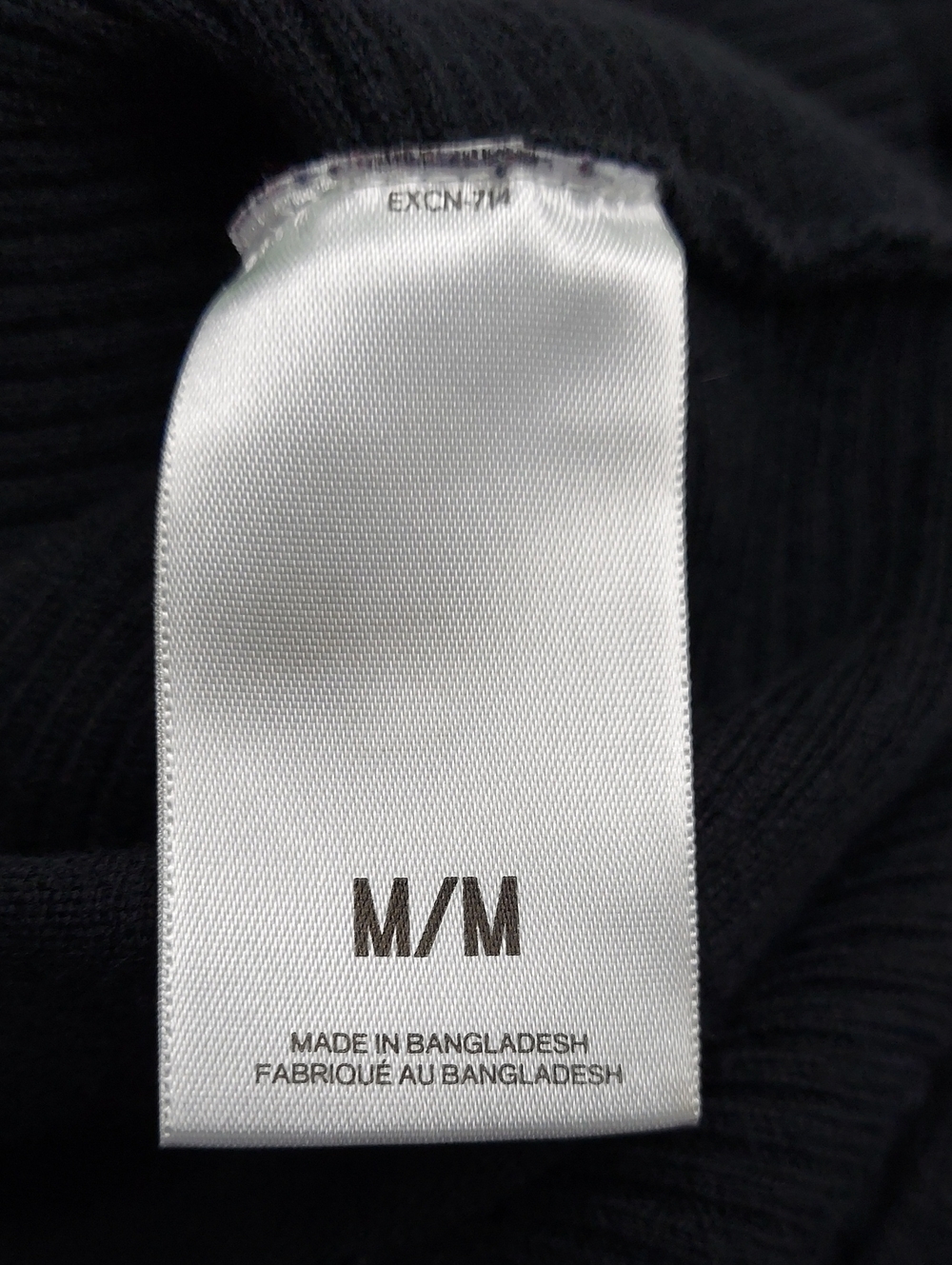 Express Oversized Black Boatneck Knit Top With Ribbed Hem All Around Size Medium - Picture 5 of 8